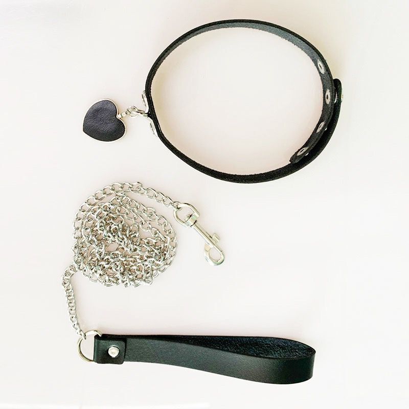 Velora Heart Collar & Chain Leash Set view 3